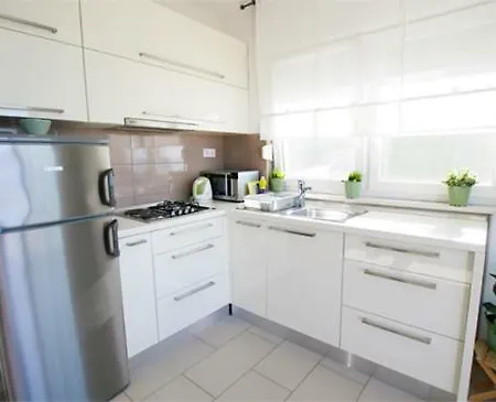 Lägenhet Slanica-vlake 8a