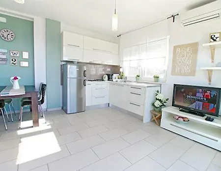 Slanica-vlake 8a Apartment